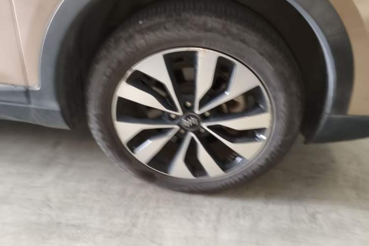 Used WM Motor EX5 2018 EX5 400 Extra Innovation Edition Right Front Wheel Hub