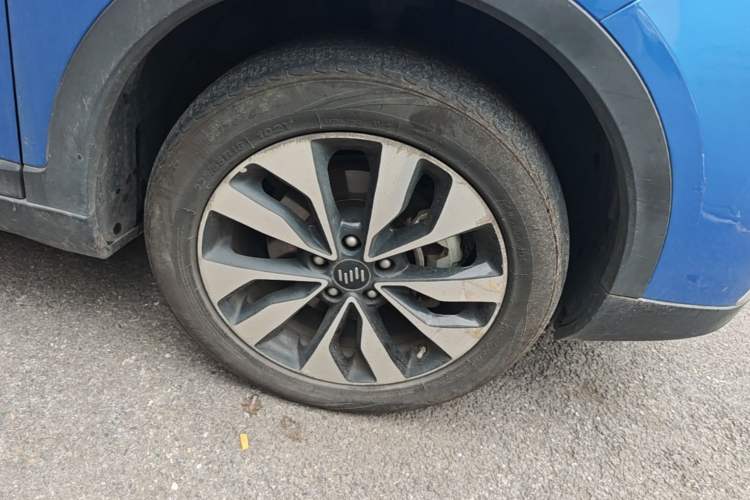 Used WM Motor EX5 2019 EX5 Lite Exploration Edition 520 Right Front Wheel Hub