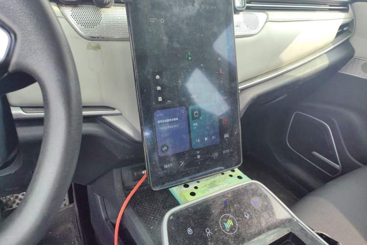 Used WM Motor EX5 2019 EX5 Mate Weymeng Edition 400 Audio And AC Panel