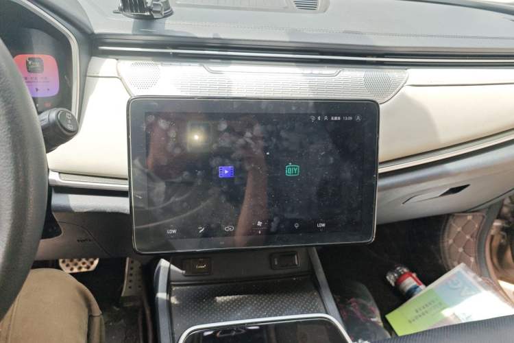 Used WM Motor EX5 2019 EX5 Extra Innovation Edition 400 Audio And AC Panel