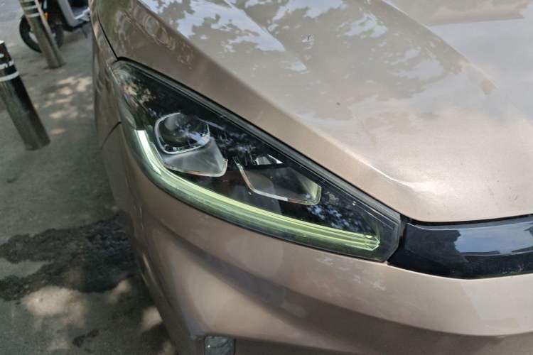 Used WM Motor EX5 2019 EX5 Extra Innovation Edition 400 Right Front Headlight