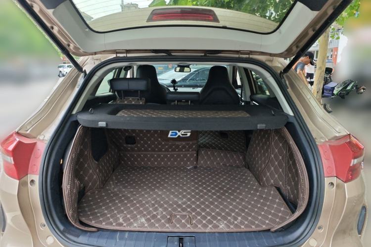 Used WM Motor EX5 2019 EX5 Extra Innovation Edition 400 Trunk