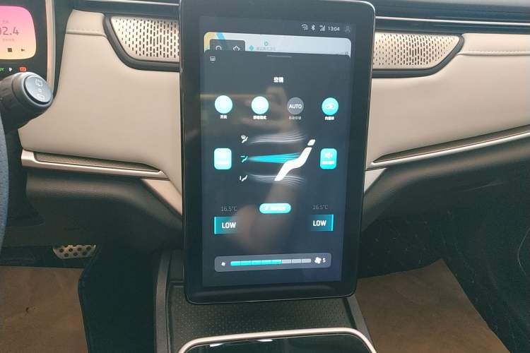 Used WM Motor EX5 2019 EX5 Lite Exploration Edition 400 Audio And AC Panel