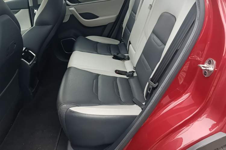 Used WM Motor EX5 2019 EX5 ZhiXing 2.0 Extra Innovation Edition 400 Left Rear Seat