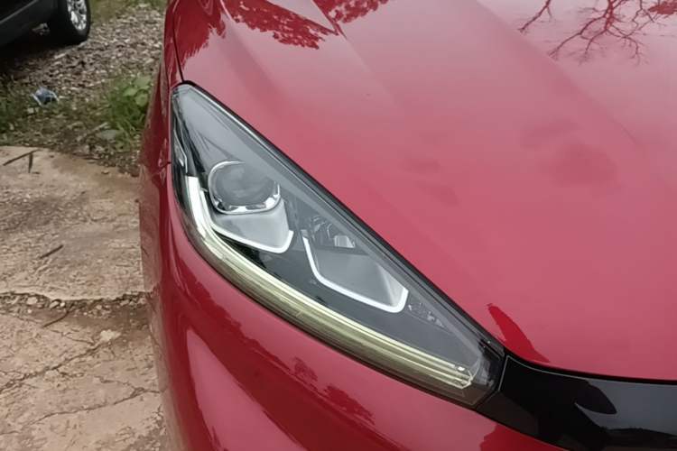 Used WM Motor EX5 2019 EX5 ZhiXing 2.0 Extra Innovation Edition 400 Right Front Headlight