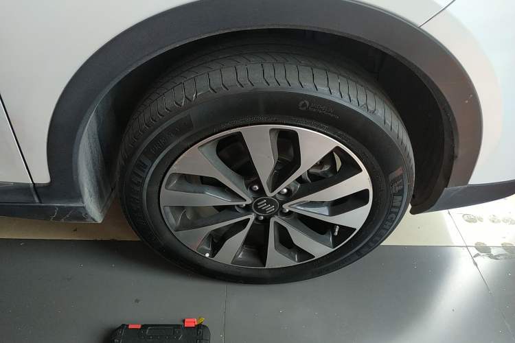 Used WM Motor EX5 2019 EX5 Lite Exploration Edition 400 Right Front Wheel Hub