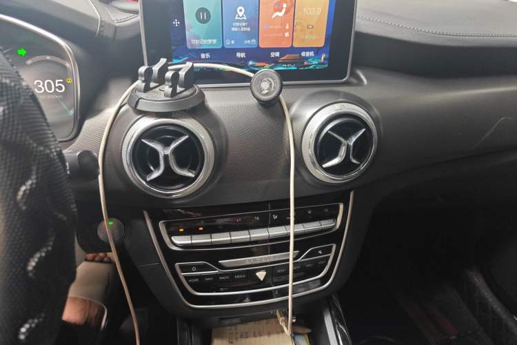 Used WM Motor EX5 2019 EX5 ZhiXing 2.0 Extra Innovation Edition 400 Audio And AC Panel