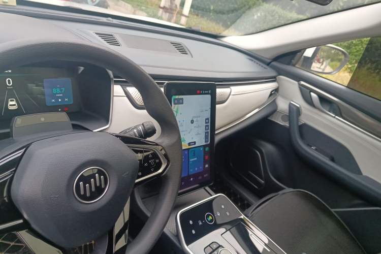 Used WM Motor EX5 2019 EX5 Lite Exploration Edition 520 Audio And AC Panel