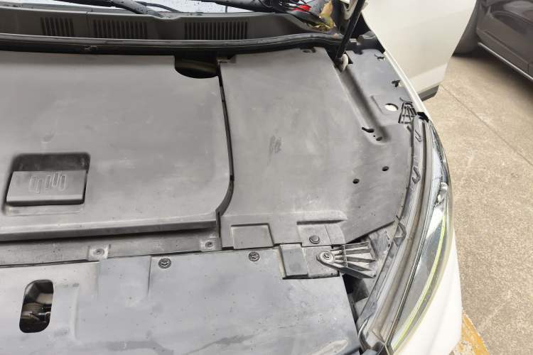 Used WM Motor EX5 2019 EX5 Lite Exploration Edition 400 Engine Bay Left