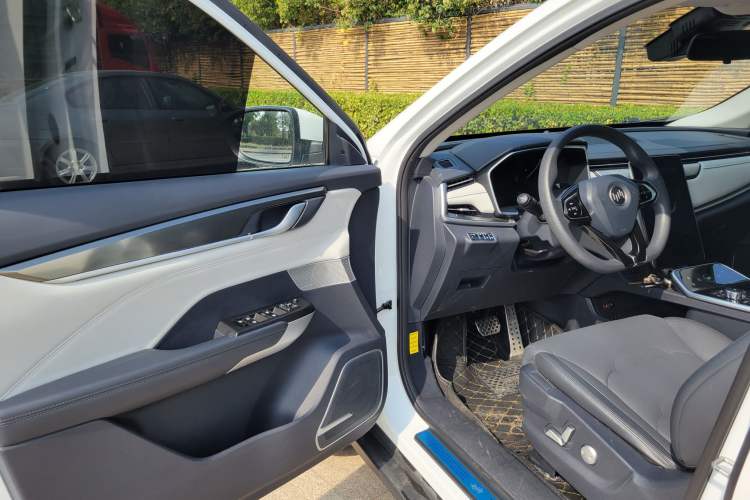 Used WM Motor EX5 2019 EX5 Lite Exploration Edition 520 Interior 6