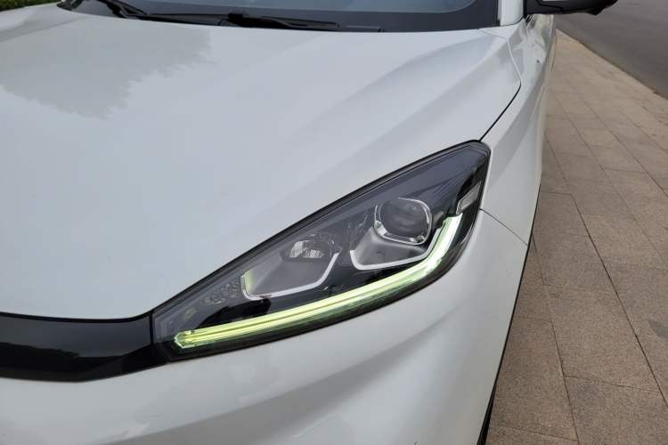 Used WM Motor EX5 2019 EX5 Extra Innovation Edition 400 Left Front Headlight