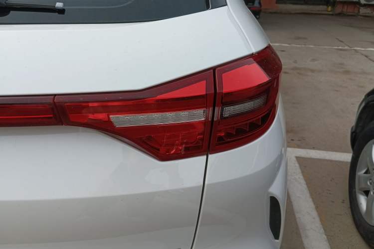 Used WM Motor EX5 2019 EX5 Mate Weymeng Edition 400 Right Rear Taillight