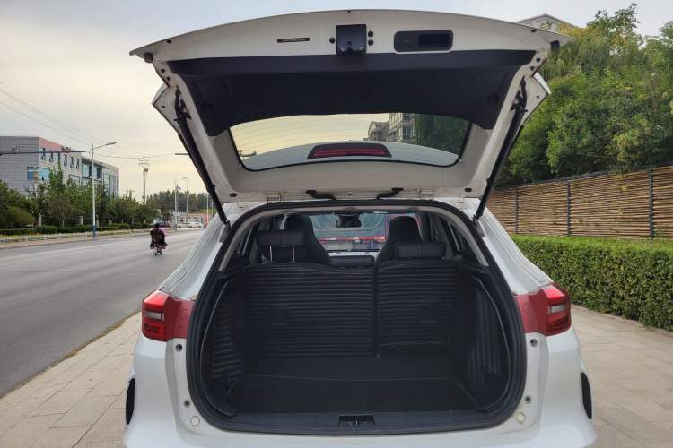 Used WM Motor EX5 2019 EX5 Extra Innovation Edition 400 Trunk