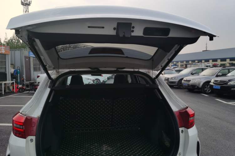 Used WM Motor EX5 2019 EX5 Extra Innovation Edition 400 Trunk
