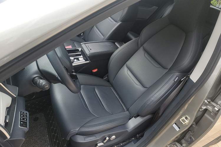 Used WM Motor EX5 2020 EX5-Z Nex Exploration Edition Left Front Seat