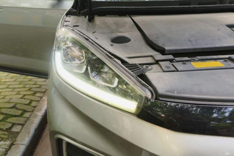 Used WM Motor EX5 2020 EX5-Z Fun Dynamic Edition Right Front Headlight