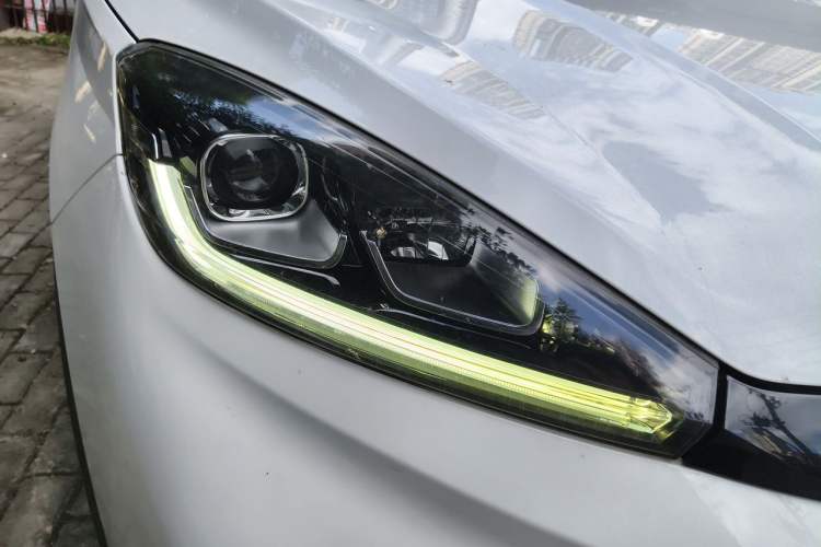 Used WM Motor EX5 2021 EX5-Z Fun Dynamic Edition Right Front Headlight