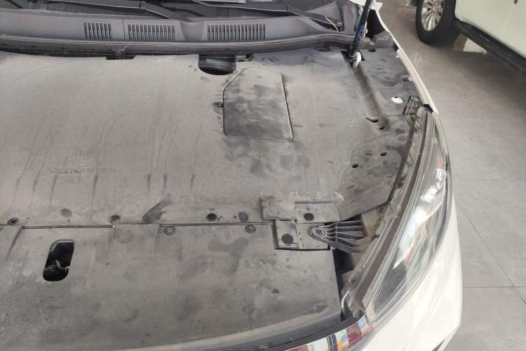 Used WM Motor EX5 2022 EX5 400 Jike Xing Edition Engine Bay Left