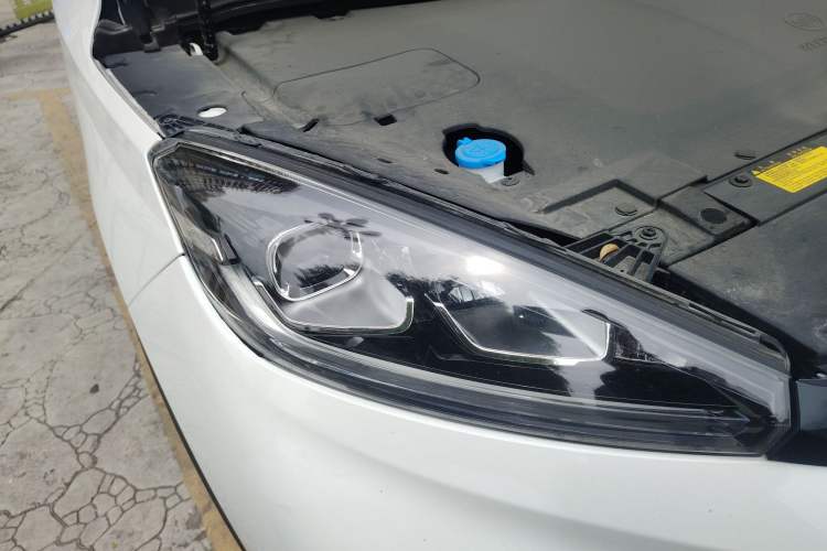 Used WM Motor EX5 2022 EX5-Z Pro All-Round Edition Right Front Headlight