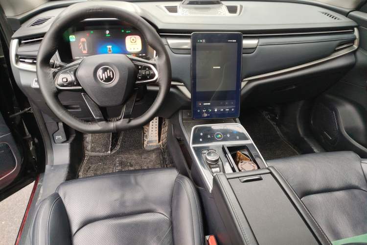 Used WM Motor EX6 2020 Plus Founder's Edition – First Launch Center Console