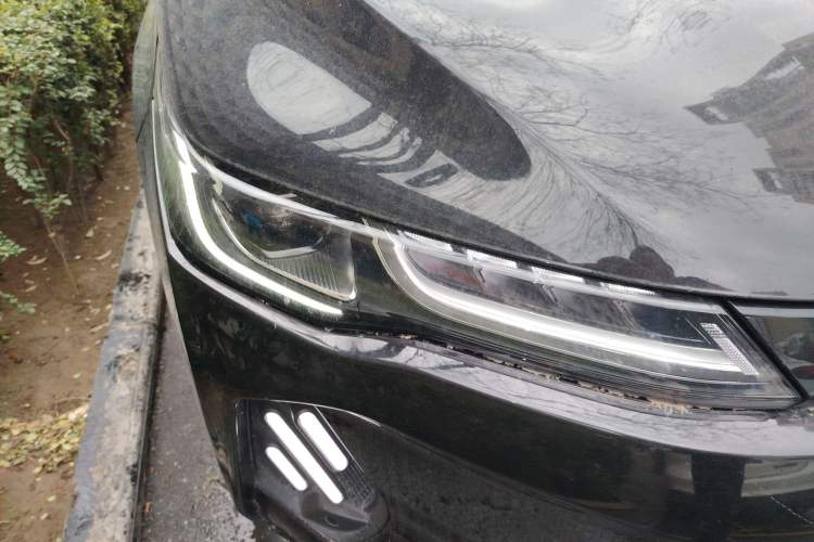Used WM Motor EX6 2020 Plus Founder's Edition – First Launch Right Front Headlight