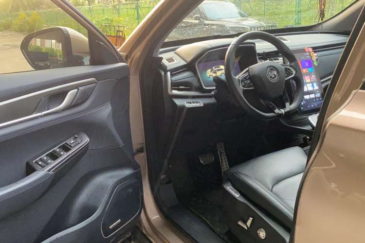 Used WM Motor EX6 2020 Plus Founder's Edition – First Launch Driver Seat