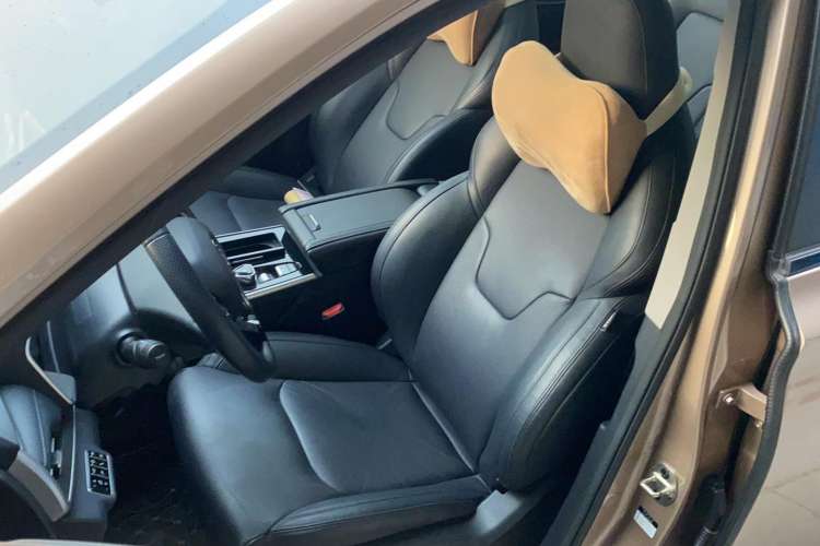 Used WM Motor EX6 2020 Plus Founder's Edition – First Launch Left Front Seat