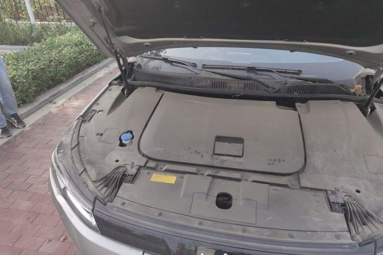 Used WM Motor EX6 2020 Plus Founder's Edition – First Launch Engine Bay Right