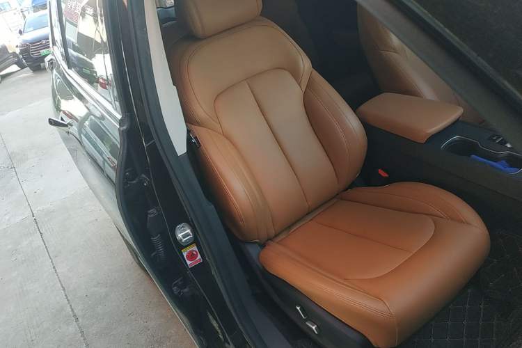 Used WM Motor W6 2021 520km PRO All-Round Edition Right Front Seat