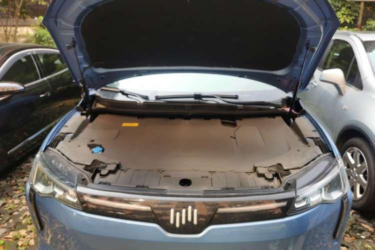 Used WM Motor W6 2021 520km PRO All-Round Edition Engine Bay