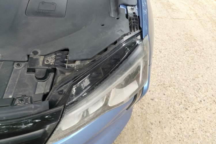 Used WM Motor W6 2021 520 km NEX Exploration Edition Engine Bay Left