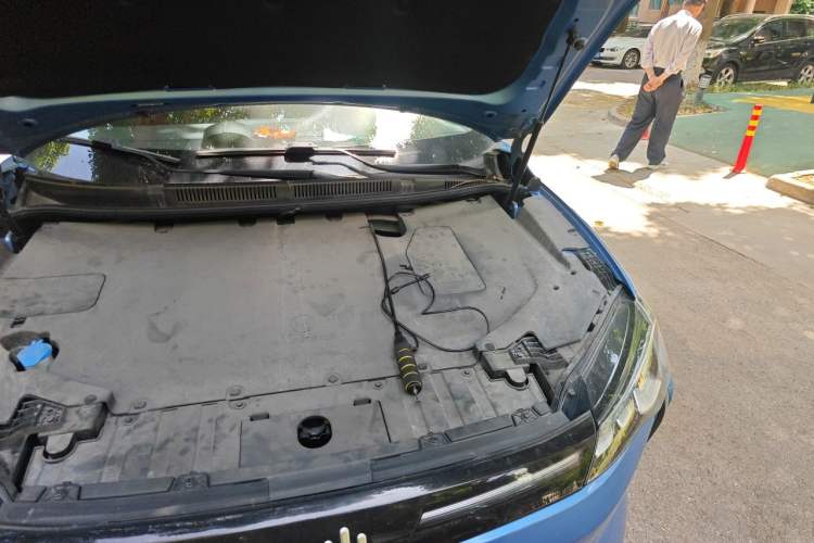 Used WM Motor W6 2021 520km PRO All-Round Edition Engine Bay Left