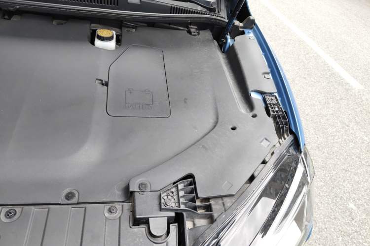 Used WM Motor W6 2021 520km ACE Advanced Intelligence Edition Engine Bay Left