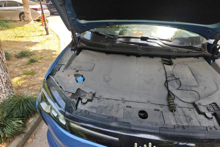 Used WM Motor W6 2021 520km PRO All-Round Edition Engine Bay Right