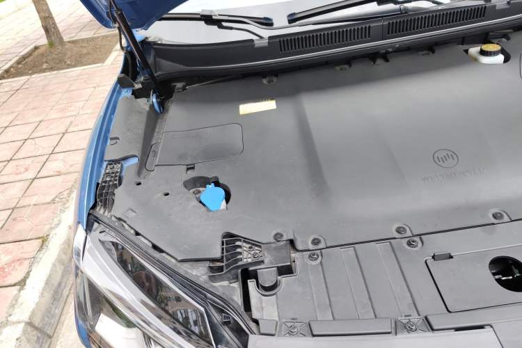 Used WM Motor W6 2021 520km ACE Advanced Intelligence Edition Engine Bay Right