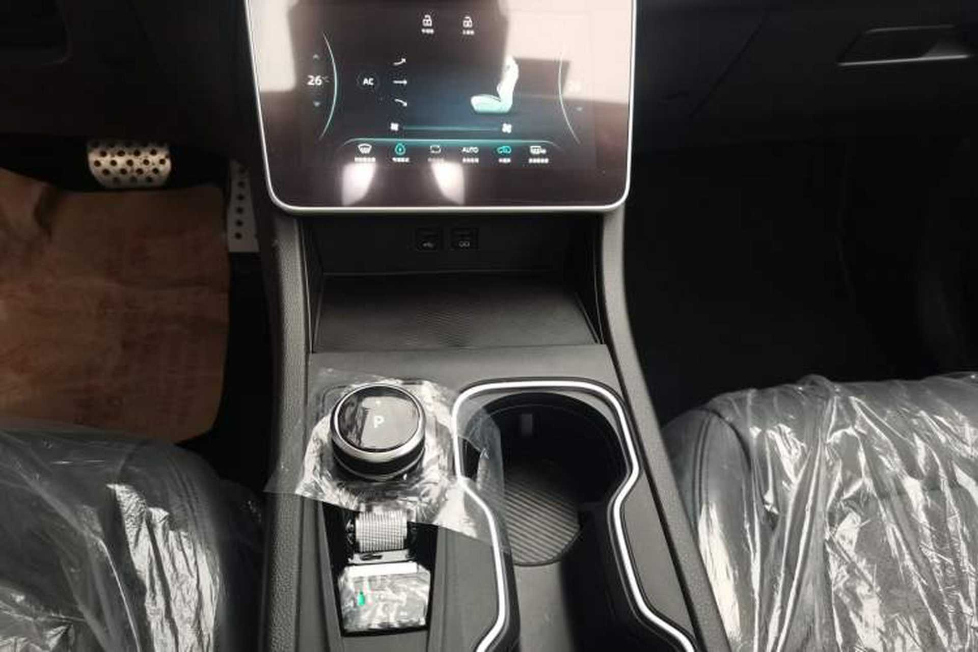 Used WM Motor W6 2021 520 km NEX Exploration Edition Gear Lever