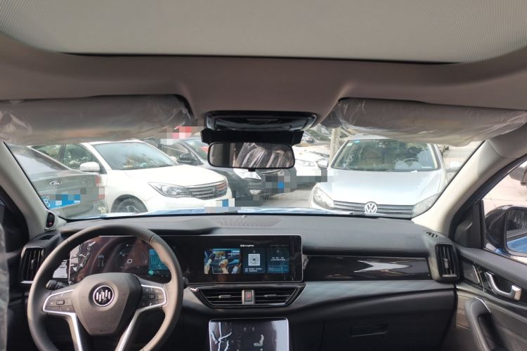 Used WM Motor W6 2021 520 km NEX Exploration Edition Headliner