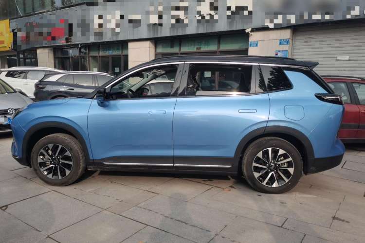 Used WM Motor W6 2021 520 km NEX Exploration Edition Left Side