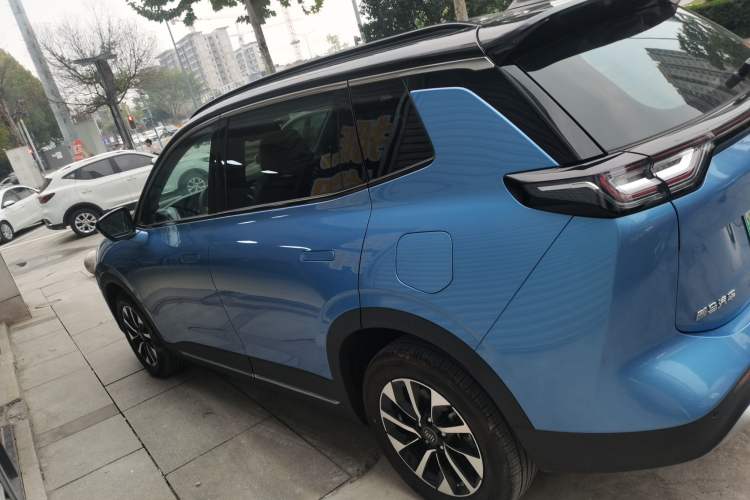 Used WM Motor W6 2021 520 km NEX Exploration Edition Left Side