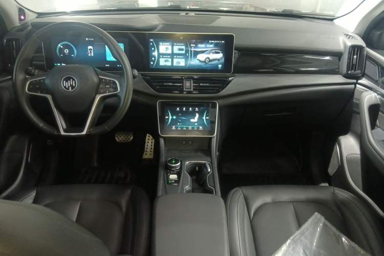 Used WM Motor W6 2021 520km PRO All-Round Edition Center Console