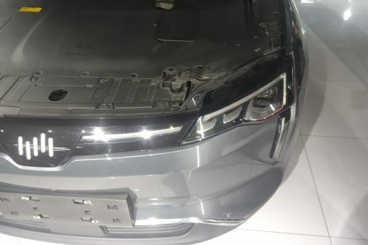 Used WM Motor W6 2021 520km PRO All-Round Edition Engine Bay Left