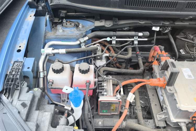 Used WM Motor W6 2021 520km PRO All-Round Edition Engine Bay Right