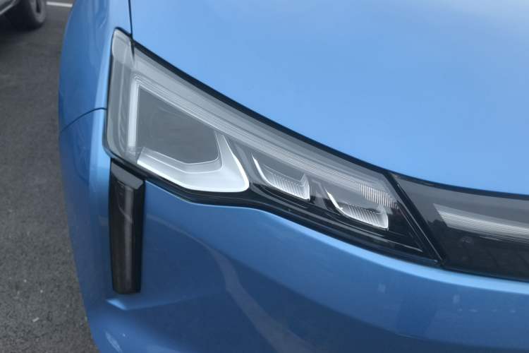Used WM Motor W6 2021 520km PRO All-Round Edition Right Front Headlight