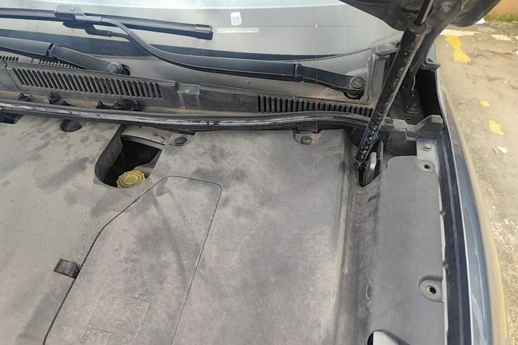 Used WM Motor W6 2021 520km PRO All-Round Edition Engine Bay Left