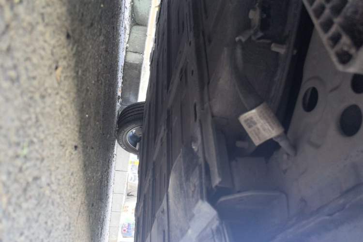 Used WM Motor W6 2021 520km PRO All-Round Edition Chassis Front Left