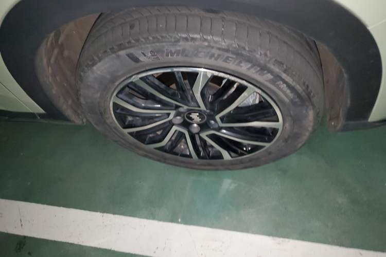 Used WM Motor W6 2021 520km PRO All-Round Edition Right Front Wheel Hub