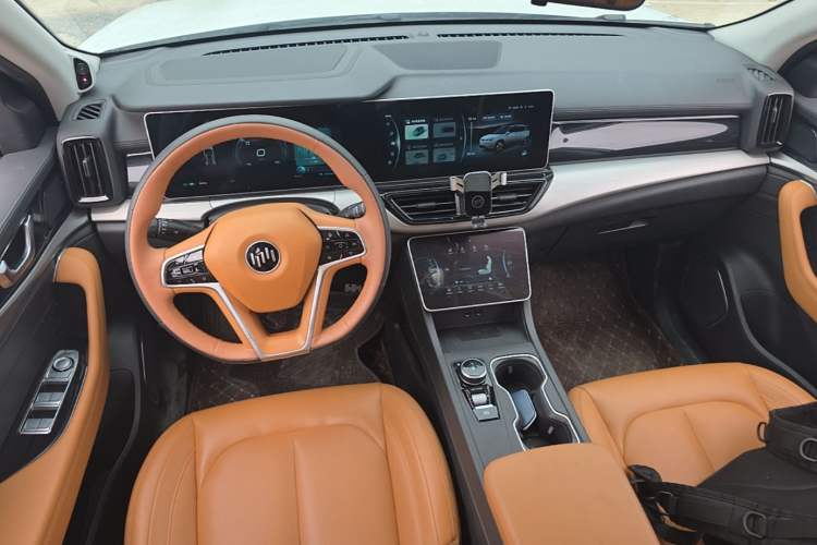 Used WM Motor W6 2021 520km PRO All-Round Edition Center Console