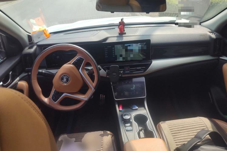 Used WM Motor W6 2021 520km PRO All-Round Edition Center Console