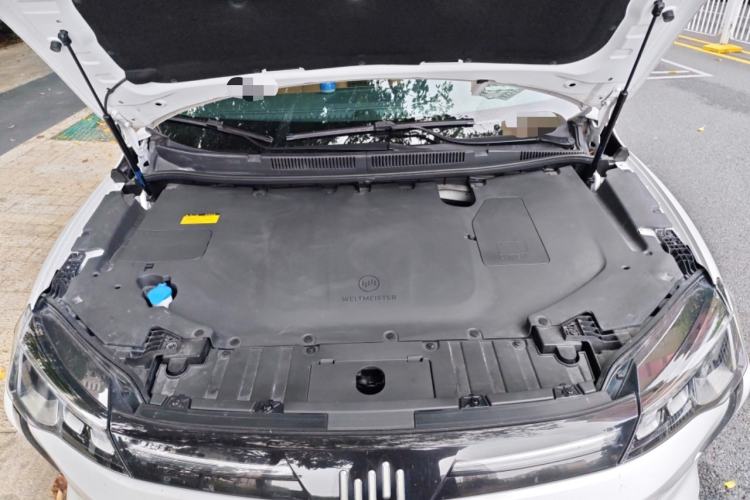 Used WM Motor W6 2021 520km PRO All-Round Edition Engine Bay