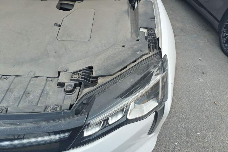 Used WM Motor W6 2021 520km PRO All-Round Edition Engine Bay Left